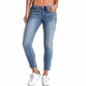 BLANK NYC Frays for Days Raw Hem Crop Jeans NWT
